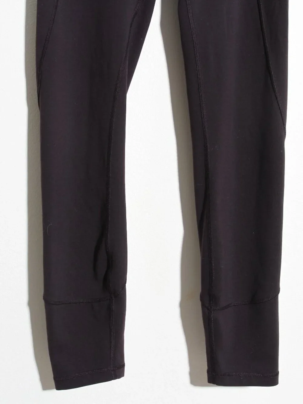 Lululemon In Movement 7/8 Tight Leggings *Everlux 25